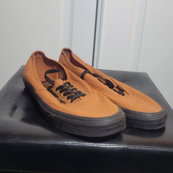 Vans - Burnt Orange Authentics - Picture 1 of 4